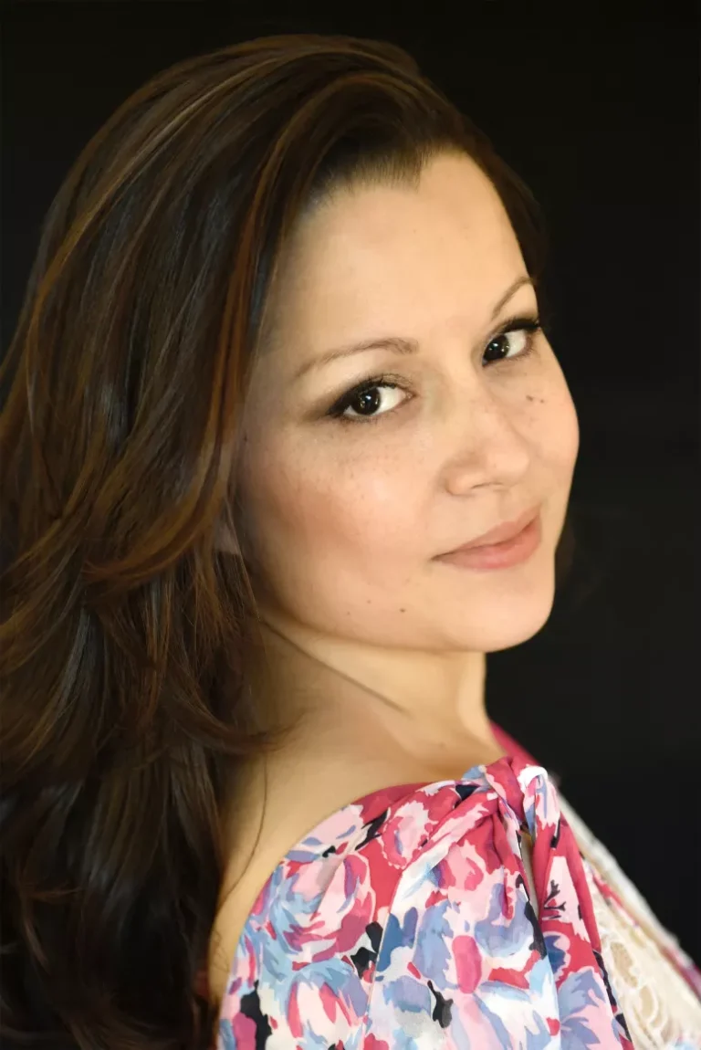 Caroline Meng (Alto)